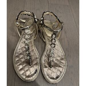 Chanel 38C Pewter Silver Oxidized Silver Thong Sandals Pearl Flower Camellia